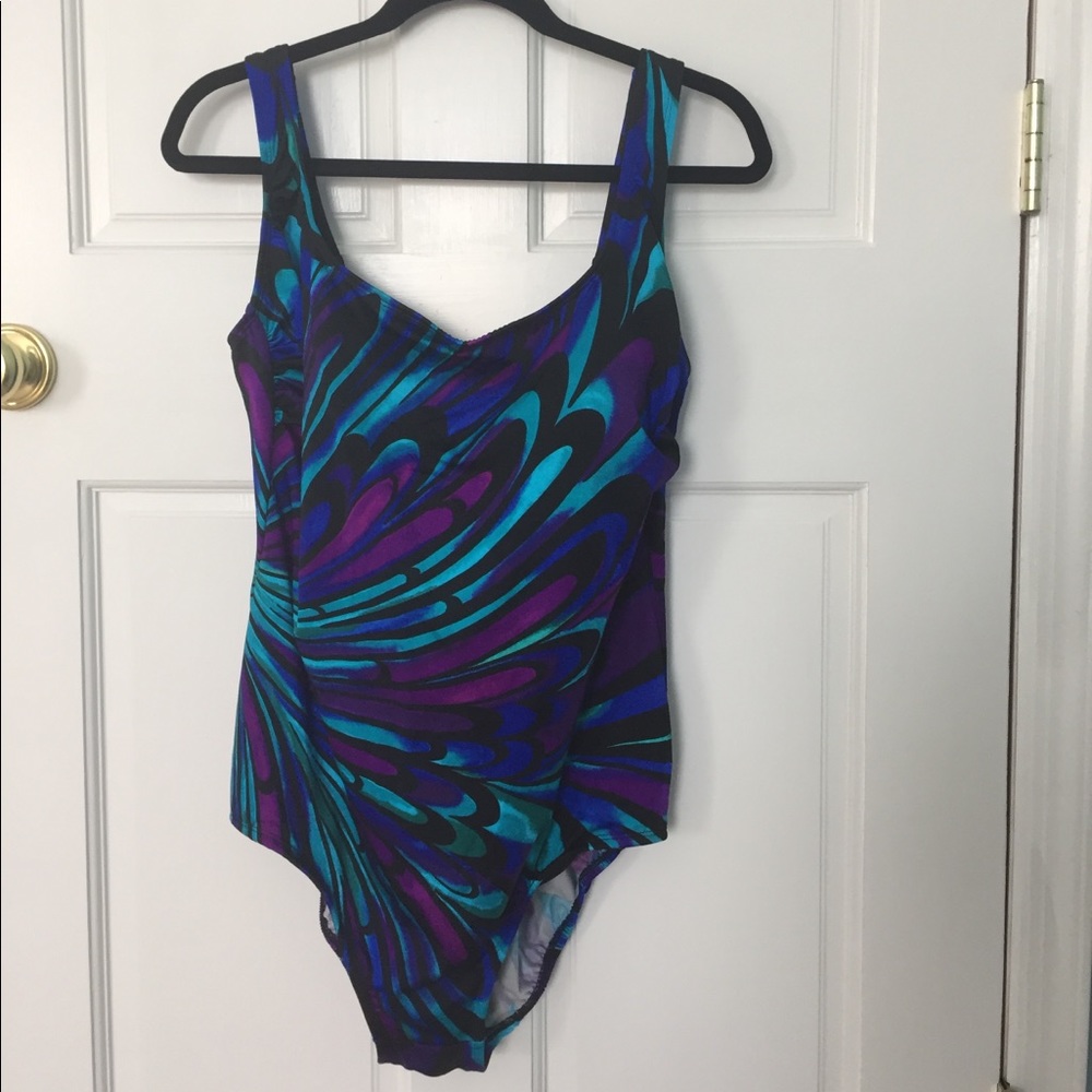 Croft and Barrow one piece bathing suit